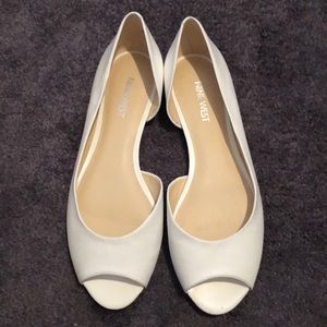 Nine West size 7 White peep toe flats